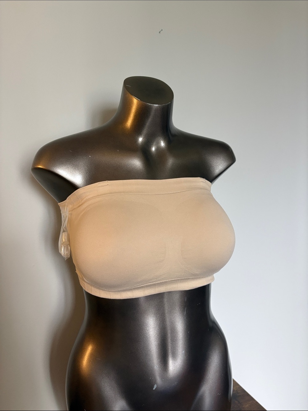Truekind Seamless Strapless Bandeau Bra - Nude New With Tags 2X Convertible .